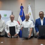 Educación y Fundación Puntacana firman acuerdo para construir un nuevo centro educativo en Higüey